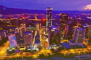 广东白云机场实施新规：仅当日乘机旅客可进入航站楼